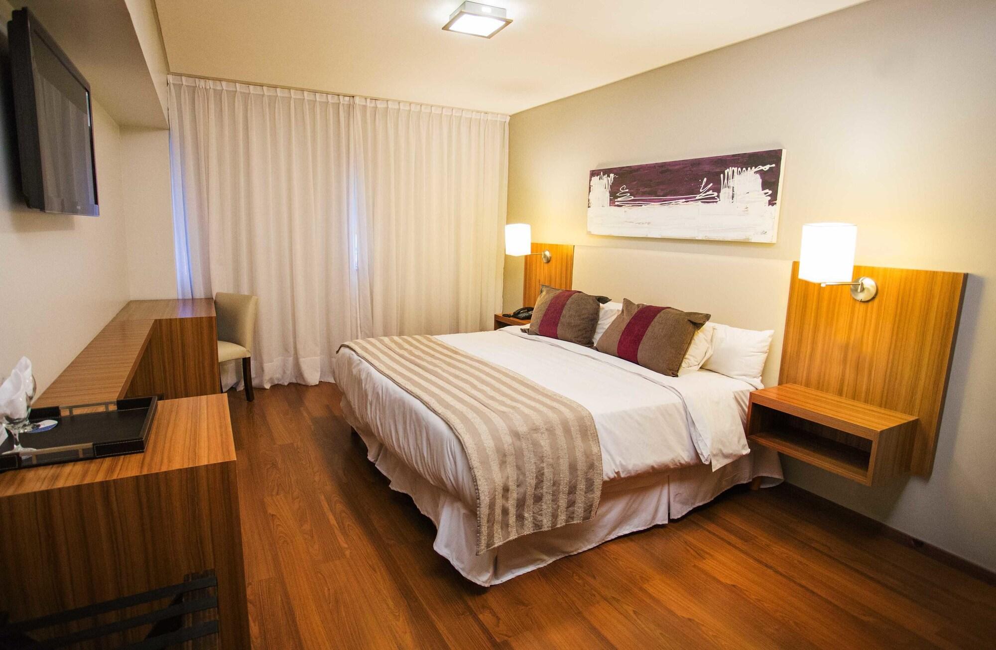 Hotel Bicentenario Suites & Spa San Miguel de Tucumán Eksteriør bilde