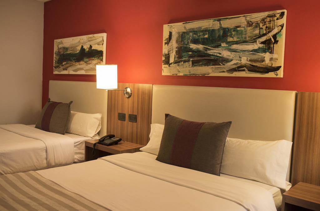Hotel Bicentenario Suites & Spa San Miguel de Tucumán Rom bilde