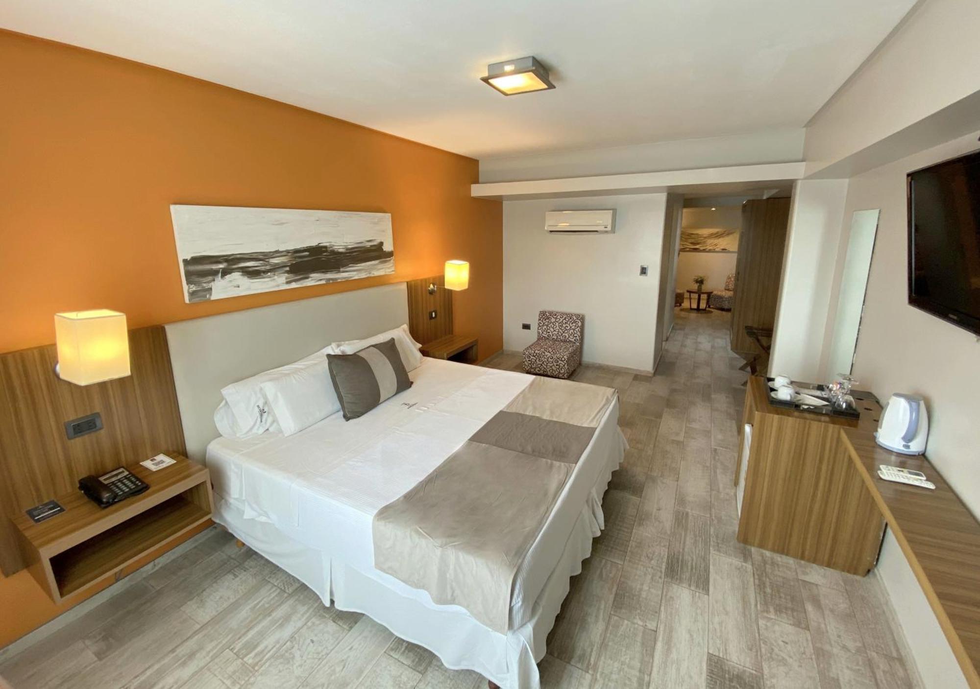 Hotel Bicentenario Suites & Spa San Miguel de Tucumán Eksteriør bilde